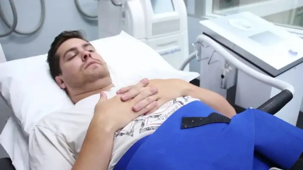 Transforming Bodies: Celebrity Success Stories and the Truth Behind Body Contouring 2 Image of male having body contouring Daventry treatment